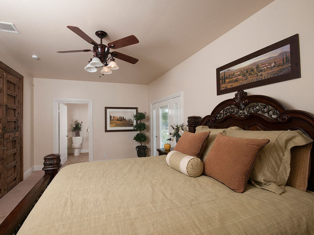 Wilson Creek Winery And Vineyards Apartment เทเมคิวลา ภายนอก รูปภาพ